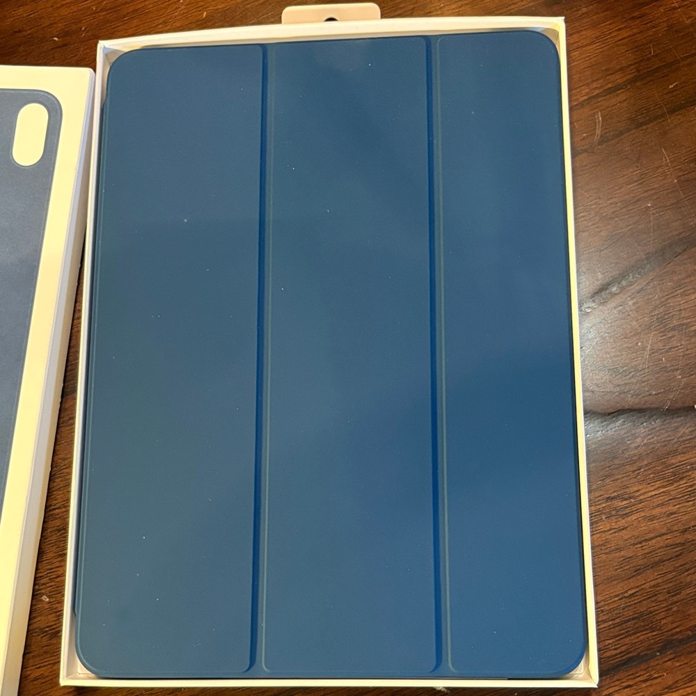 LAST DAY Apple iPad Smart Folio Cover in box - Slate Blue
